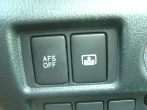 AFS・後席電動サンシェードボタン