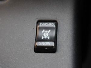 SNOW／SYNCHROモード切替スイッチ