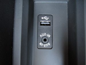 USB・AUX端子