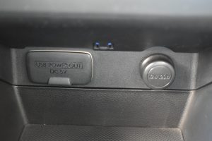 USB・12Vパワーアウトレット