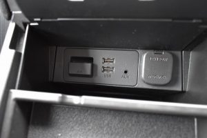USB電源・パワーアウトレット