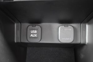USB・AUX・12V電源