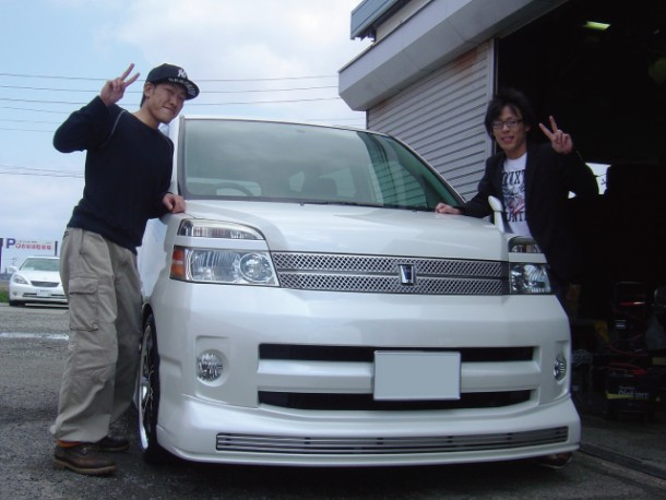 新潟県  佐藤さん 購入した車：トヨタ ヴォクシー